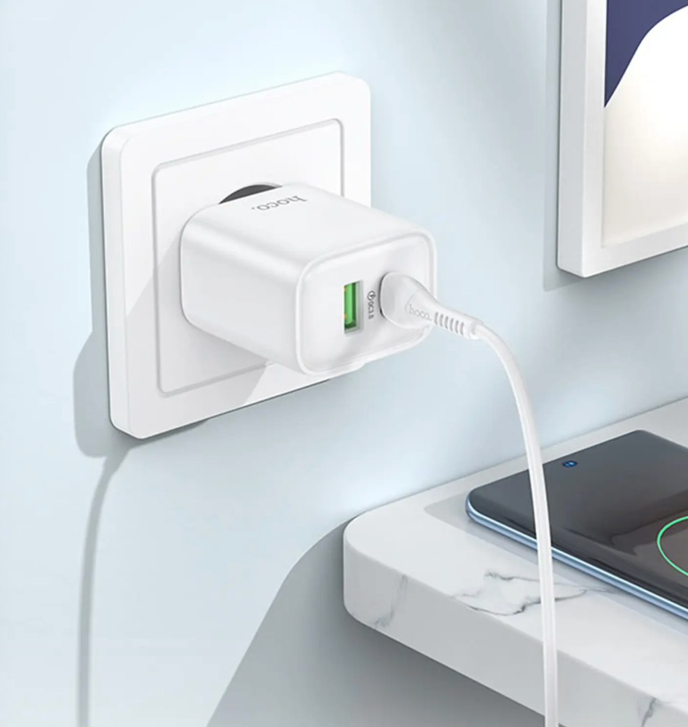 Cargador Rápido HOCO DC68 25W