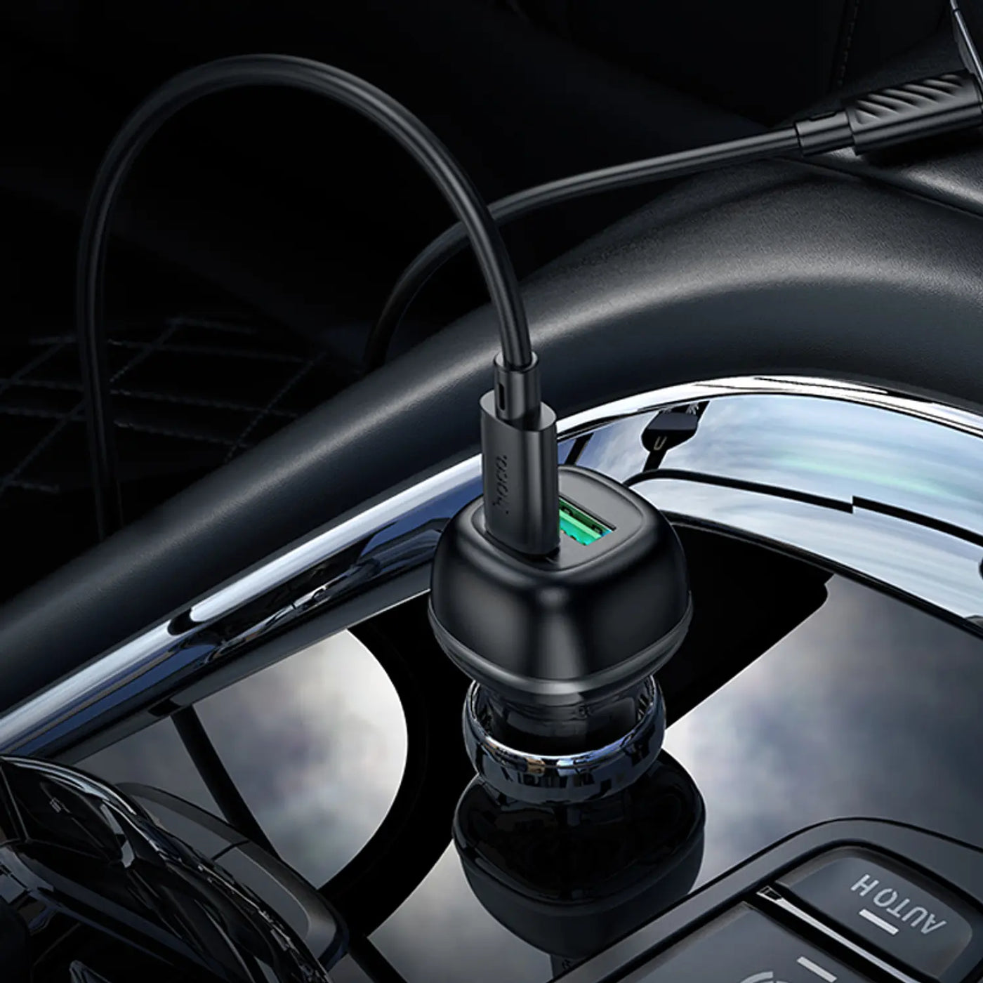 Cargador de Auto Hoco Z58A Rank – 48W PD30W + QC3.0 con Cable Tipo C a iPhone – Negro